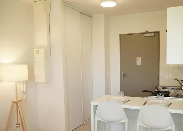 Apparteo Aparthotel 3*