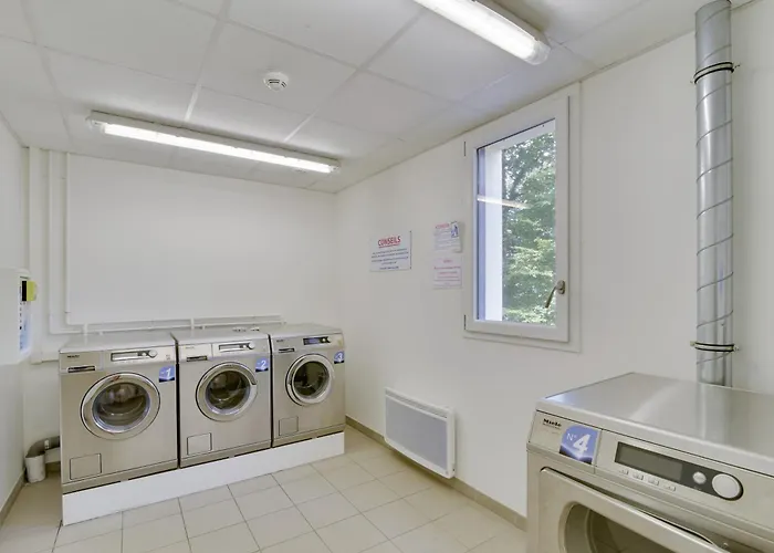 Apparteo Aparthotel 3*